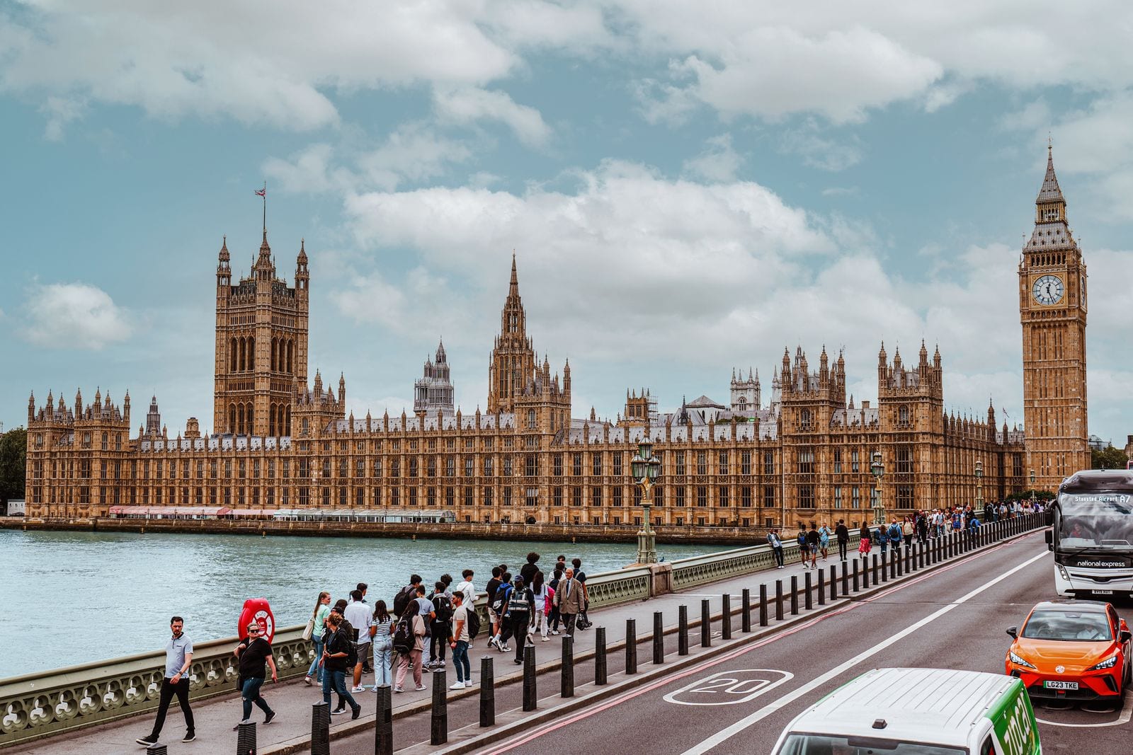 The Houses of Parliament and Elizabeth Tower seen from Westminster Bridge